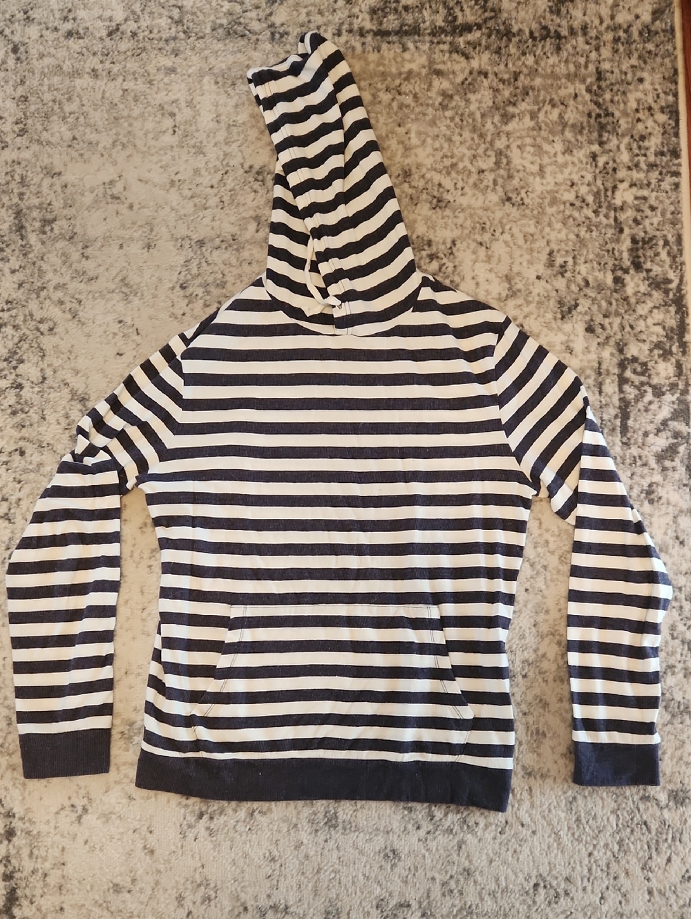 Men's hooded striped long sleeve shirt